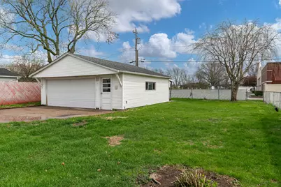 2202 46th Street, Moline, IL 61265 - Photo 32