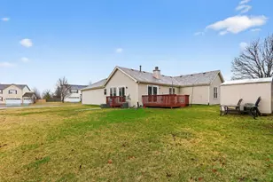 1919 Cloverdale Way, Belvidere, IL 61008 - Photo 32