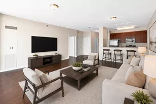 757 N Orleans St, Chicago, IL 60654 - Photo 6