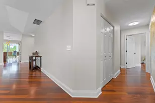 1902 Crenshaw Cir, Vernon Hills, IL 60061 - Photo 14