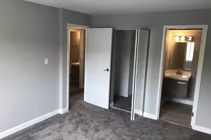 905 Casey Ct, Schaumburg, IL 60173 - Photo 4