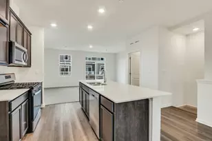 539 Yosemite Wy, Mundelein, IL 60060 - Photo 10