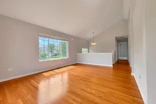 3381 Cameron Dr, Elgin, IL 60124 - Photo 6