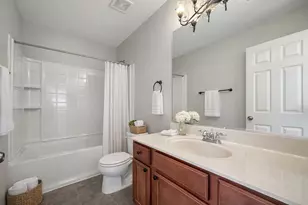 3381 Cameron Dr, Elgin, IL 60124 - Photo 18