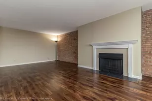 5900 Oakwood Dr, Lisle, IL 60532 - Photo 6