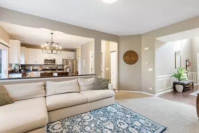 2704 Bay View Circle #2704, Algonquin, IL 60102 - Photo 4