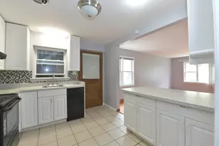 4914 Louise St, Skokie, IL 60077 - Photo 6