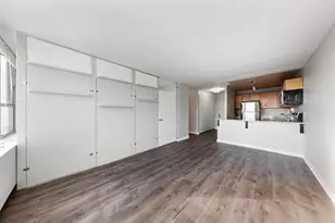 655 W Irving Park Rd, Chicago, IL 60613 - Photo 6