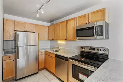 655 W Irving Park Road #1511, Chicago, IL 60613 - Photo 8