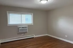 8816 N Western Ave, Des Plaines, IL 60016 - Photo 8