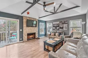 515 Surrey Ridge Dr, Cary, IL 60013 - Photo 16