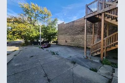 10901 S Michigan Avenue, Chicago, IL 60628 - Photo 2