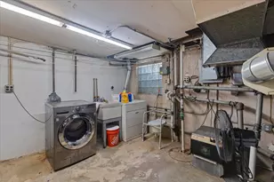 6956 N Kenton Ave, Lincolnwood, IL 60712 - Photo 34