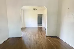 1250 N Springfield St, Chicago, IL 60651 - Photo 2