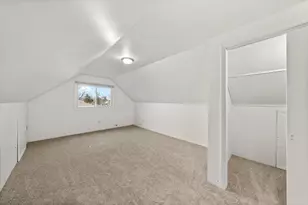 8719 Olympic Dr, Bridgeview, IL 60455 - Photo 14