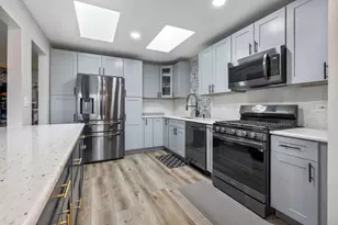 961 Cumberland Ct, Roselle, IL 60172 - Photo 12