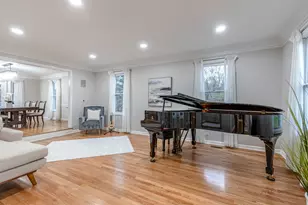 9 Devonshire Ln, Lincolnshire, IL 60069 - Photo 10