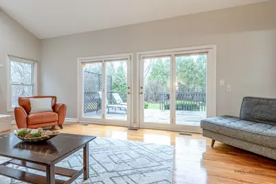 9 Devonshire Lane, Lincolnshire, IL 60069 - Photo 14