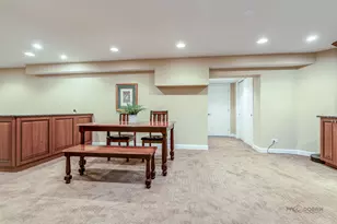 9 Devonshire Ln, Lincolnshire, IL 60069 - Photo 42