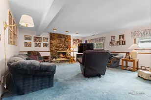 1124 N Anvil Ct, Addison, IL 60101 - Photo 12