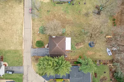 206 Griffin Place, Poplar Grove, IL 61065 - Photo 4