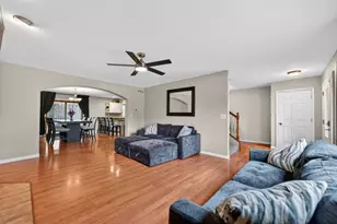 206 Griffin Pl, Poplar Grove, IL 61065 - Photo 8