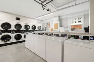 2909 N Sheridan Rd, Chicago, IL 60657 - Photo 14