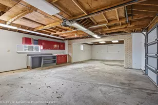 10544 S Karlov Ave, Oak Lawn, IL 60453 - Photo 24