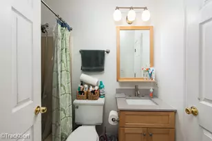 401 S Whispering Hills Dr, Naperville, IL 60540 - Photo 8