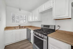 514 Alton Ct, Carol Stream, IL 60188 - Photo 10