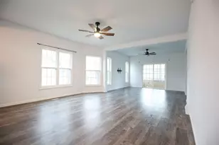 529 E McKenney St, Dixon, IL 61021 - Photo 12