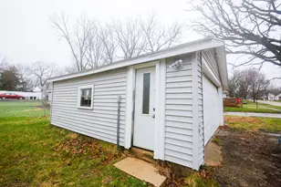 529 E McKenney St, Dixon, IL 61021 - Photo 32