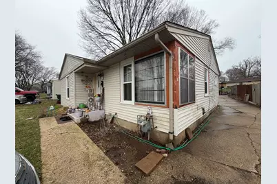 1916 Loomis Street, Rockford, IL 61102 - Photo 4