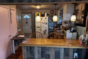 1916 Loomis St, Rockford, IL 61102 - Photo 10