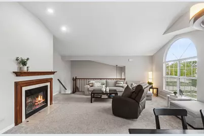 767 Grosse Pointe Circle, Vernon Hills, IL 60061 - Photo 6