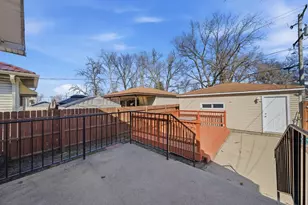 1433 S 21st Ave, Maywood, IL 60153 - Photo 38