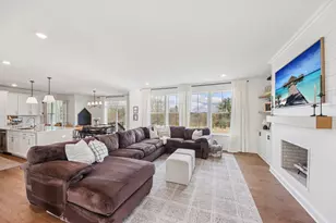 1014 Persimmon Ct, Crystal Lake, IL 60012 - Photo 8