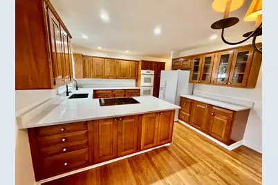 26 Windsor Drive, Oak Brook, IL 60523 - Photo 4