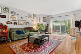 2524 W Bloomingdale Ave, Chicago, IL 60647 - Photo 2