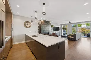 231 W Scott St, Chicago, IL 60610 - Photo 8