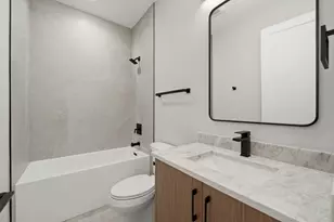 2355 W Flournoy St, Chicago, IL 60612 - Photo 10