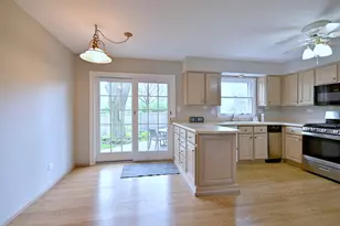 1408 Colony Ct, Lombard, IL 60148 - Photo 6