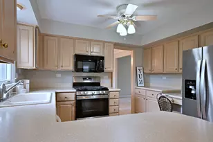 1408 Colony Ct, Lombard, IL 60148 - Photo 8