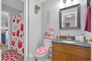 691 W Streamwood Blvd, Streamwood, IL 60107 - Photo 10