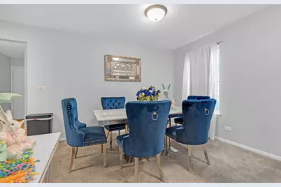 691 W Streamwood Boulevard #A, Streamwood, IL 60107 - Photo 4