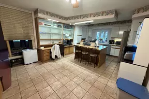 4019 5th St, East Moline, IL 61244 - Photo 4