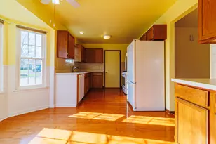 21200 Silktree Cir, Plainfield, IL 60544 - Photo 8