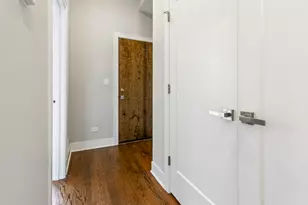 1472 W Summerdale Ave, Chicago, IL 60640 - Photo 12