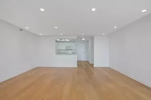 10 E Ontario St, Chicago, IL 60611 - Photo 4