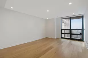 10 E Ontario St, Chicago, IL 60611 - Photo 6